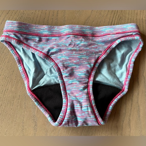 NWT- Thinx Teens Period Panties – Bikini, Size M (11–12) – Super Absorbency - Picture 2 of 4